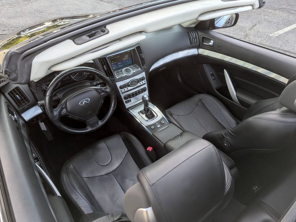 Used 2013 INFINITI G37 Convertible w/ Premium Pkg RWD image 42