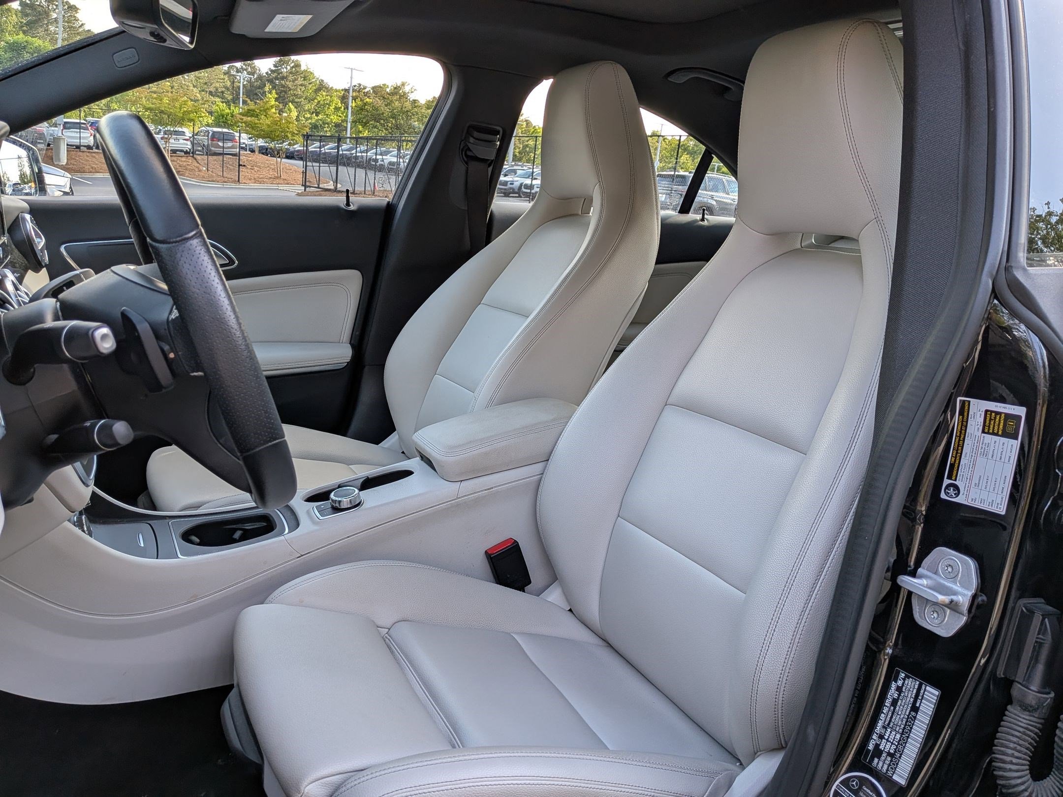 Used 2016 Mercedes-Benz CLA 250 4MATIC image 13