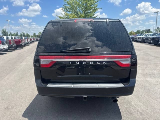 Used 2015 Lincoln Navigator L 4WD image 5