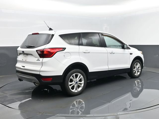 Used 2019 Ford Escape SE image 21