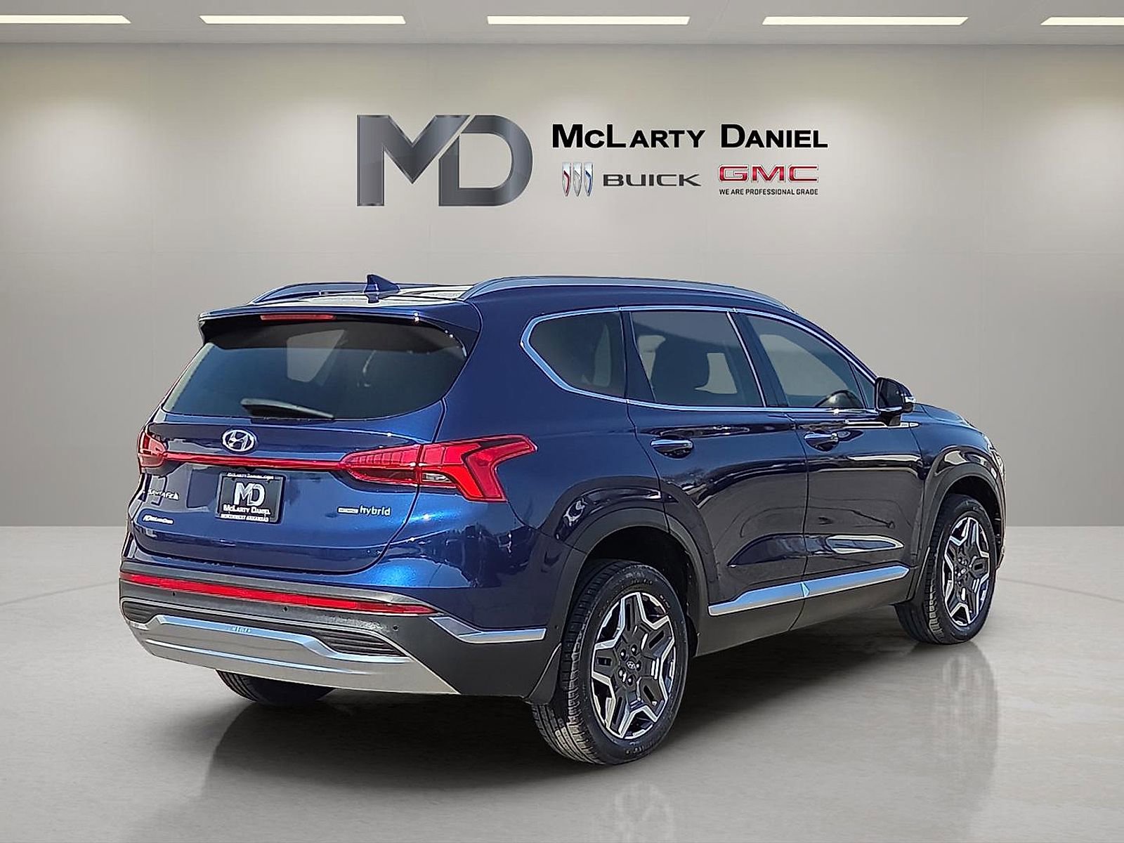 Used 2023 Hyundai Santa Fe Limited image 5