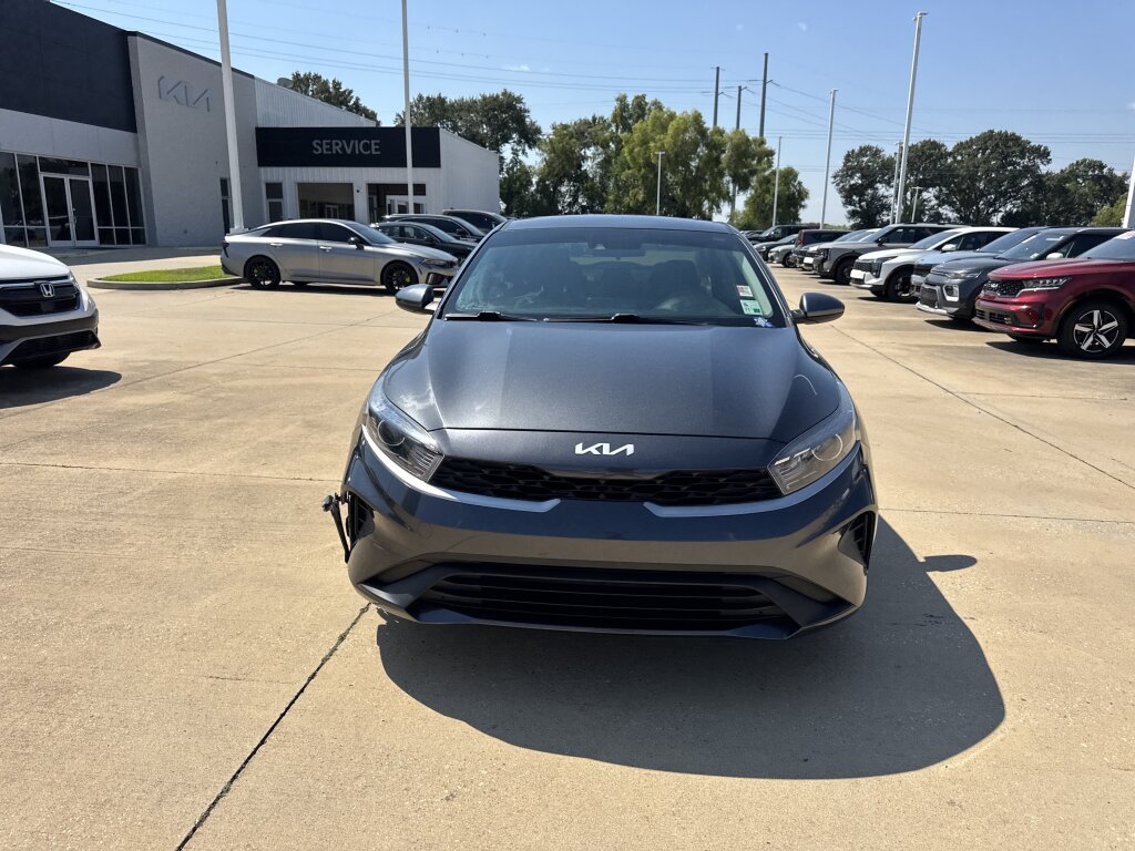 Certified 2022 Kia Forte Sedan FWD image 6