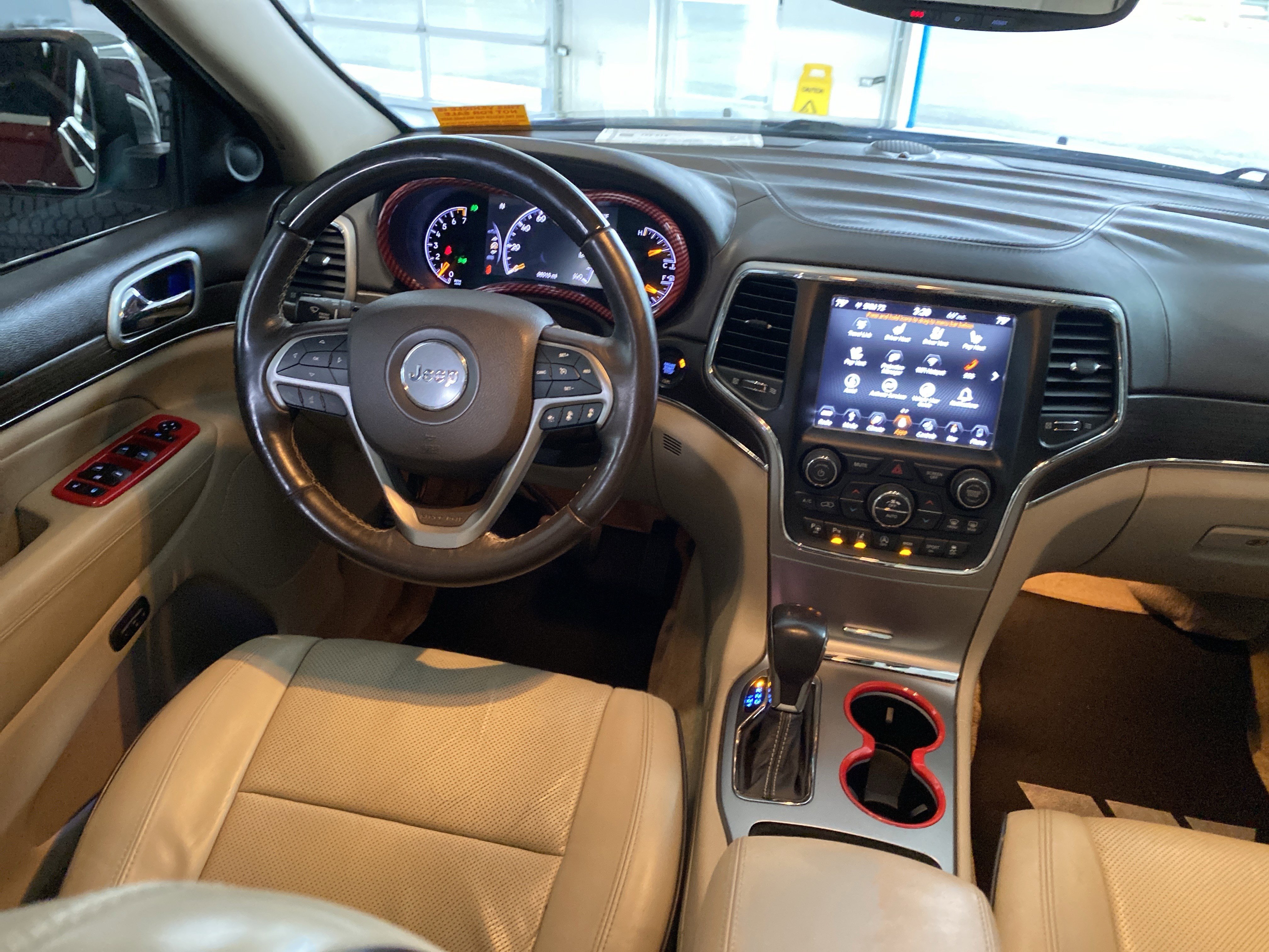 Used 2018 Jeep Grand Cherokee Overland image 26