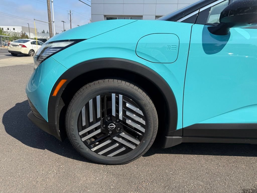 New 2026 Nissan Leaf SV Plus w/ Floor Mat Package (SV+) FWD image 11