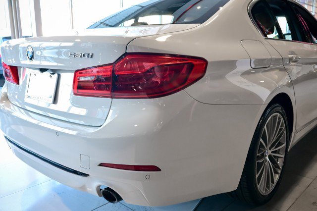 Used 2020 BMW 530i w/ Convenience Package image 11