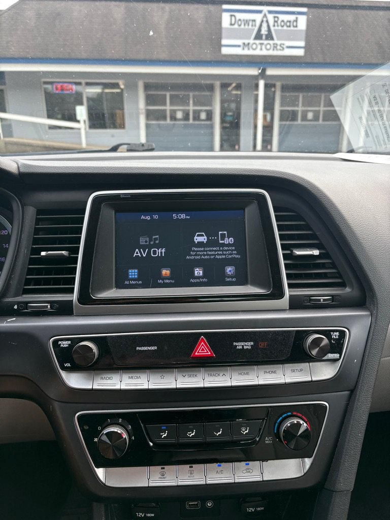 Used 2019 Hyundai Sonata SE FWD image 17