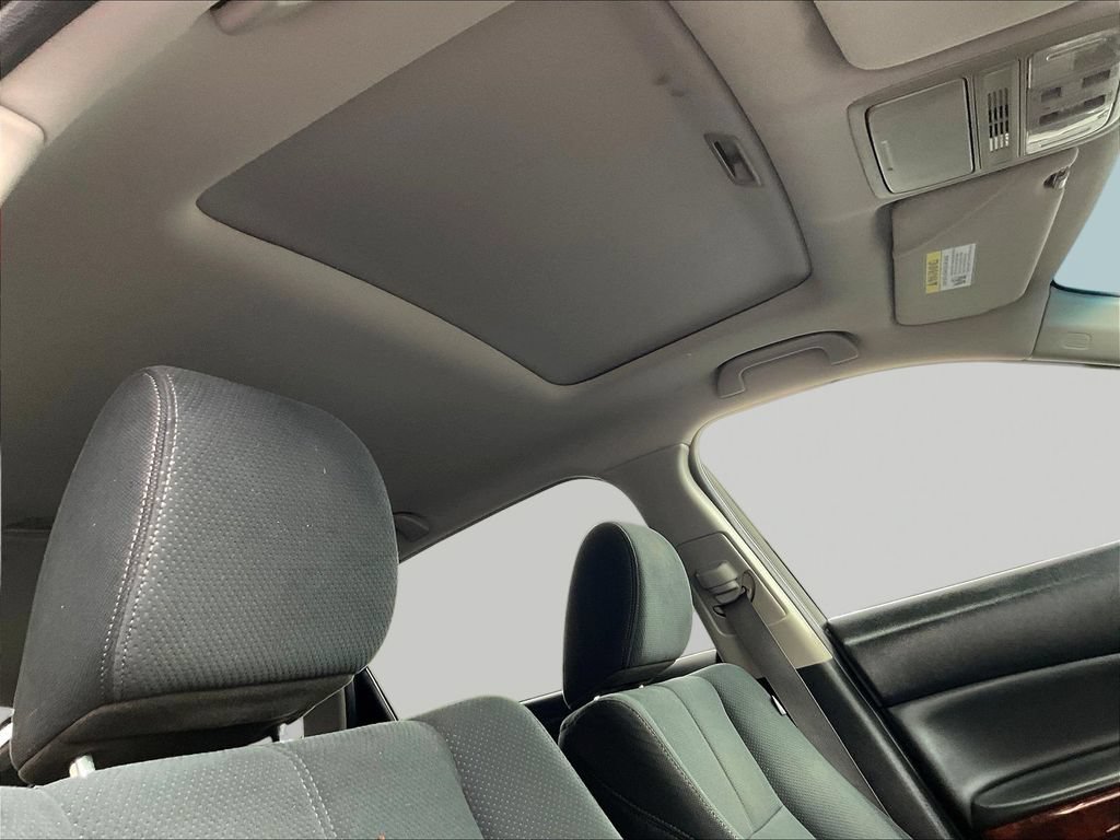 Used 2012 Honda Crosstour EX image 26