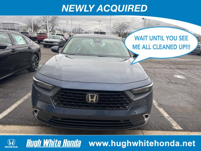 Used 2023 Honda Accord Touring image 1