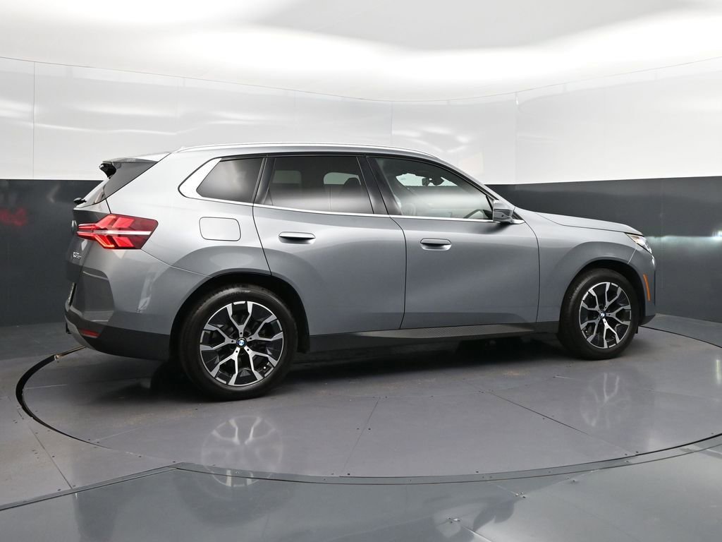 Certified 2025 BMW X3 xDrive30i w/ Premium Package image 8