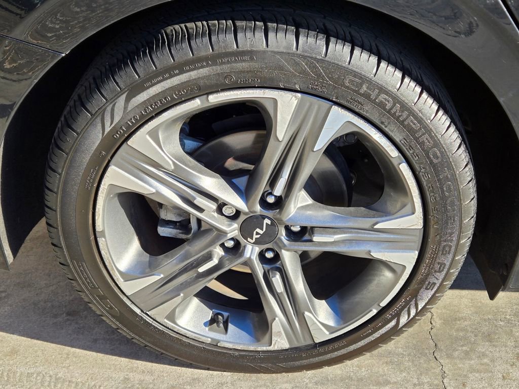 Used 2022 Kia K5 LXS image 9