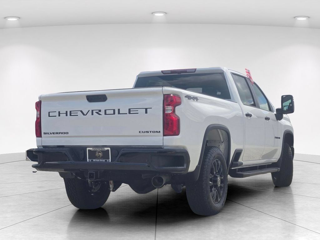 New 2026 Chevrolet Silverado 2500 Custom w/ Custom Value Package AWD/4WD video 3