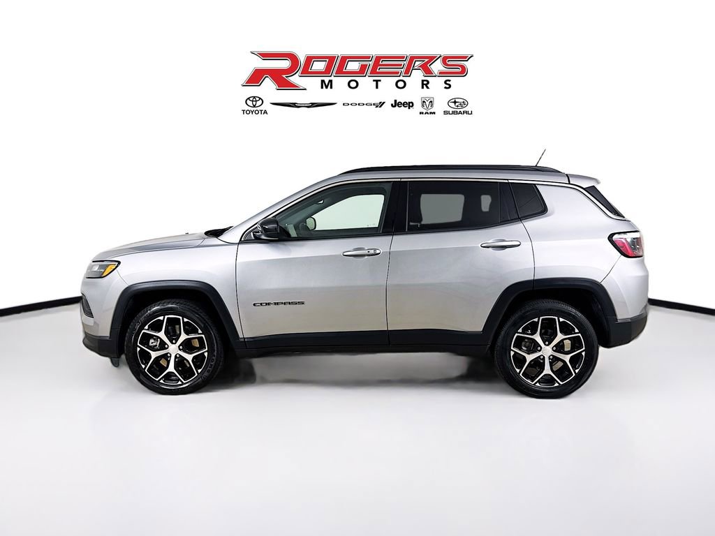 Certified 2024 Jeep Compass Latitude image 4