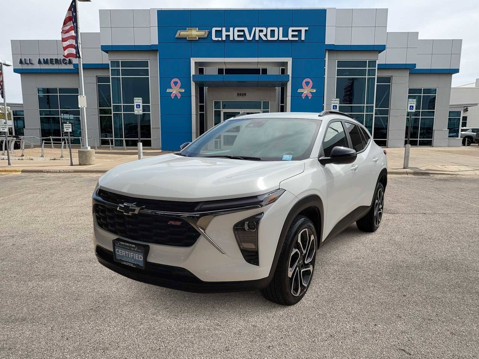 Used 2025 Chevrolet Trax RS w/ Driver Confidence Package FWD image 1