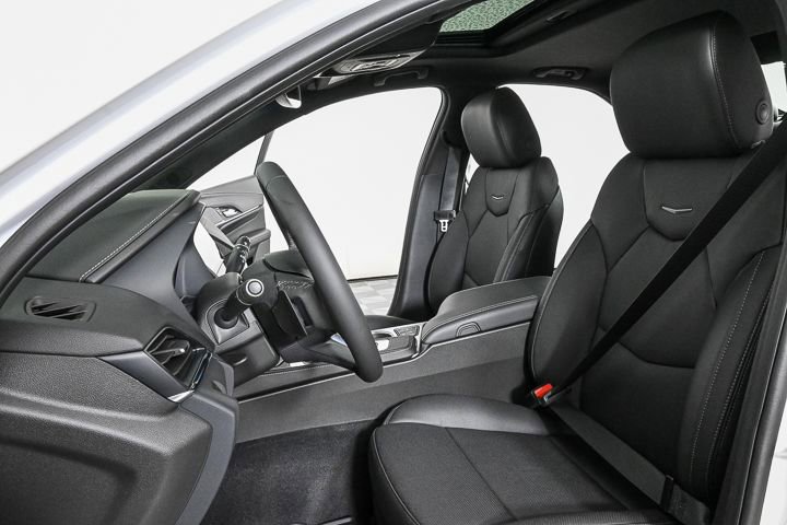 New 2025 Cadillac CT4 Premium Luxury image 8