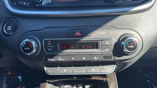 Used 2020 Kia Sorento EX AWD/4WD image 18
