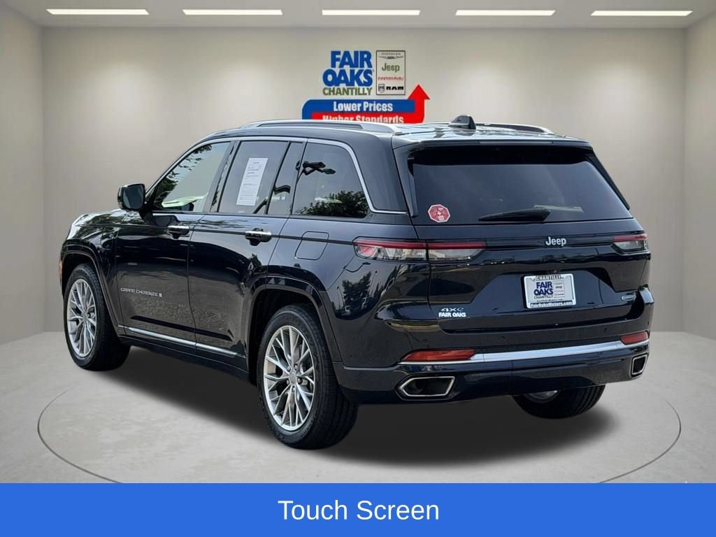 Used 2023 Jeep Grand Cherokee Summit w/ Luxury Tech Group V AWD/4WD image 10