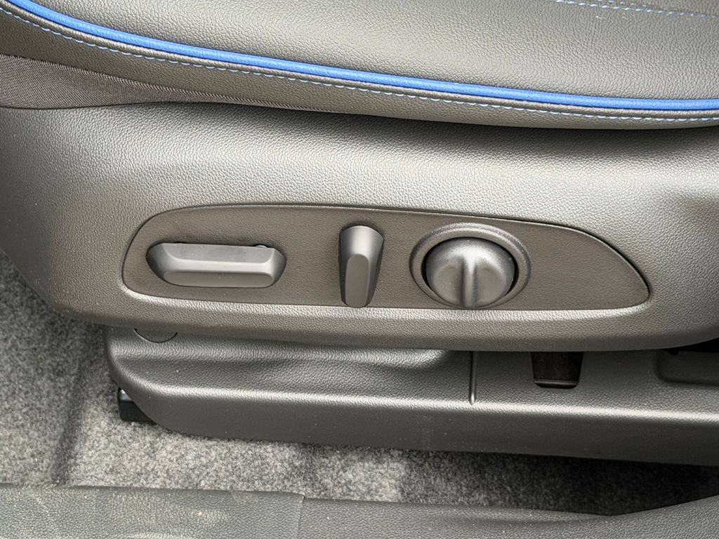New 2026 Buick Envista Sport Touring w/ Convenience I Package FWD image 16
