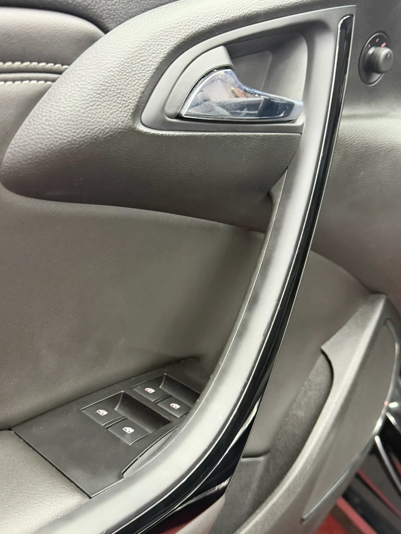 Used 2019 Buick Cascada Premium FWD image 10
