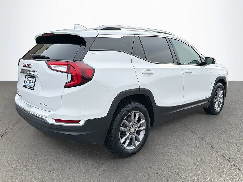 Used 2024 GMC Terrain SLT image 4