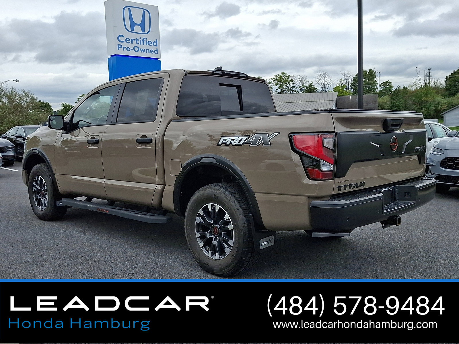 Used 2023 Nissan Titan PRO-4X w/ Pro-4x Convenience Package AWD/4WD image 4