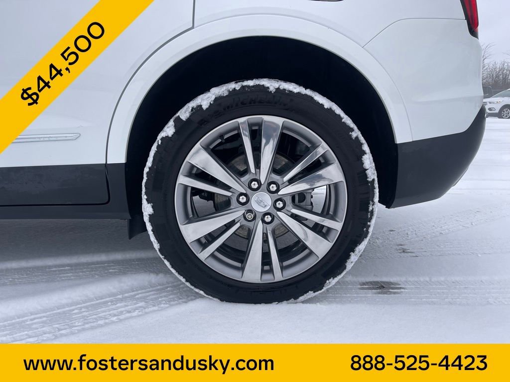 Used 2025 Cadillac XT5 Premium Luxury image 10