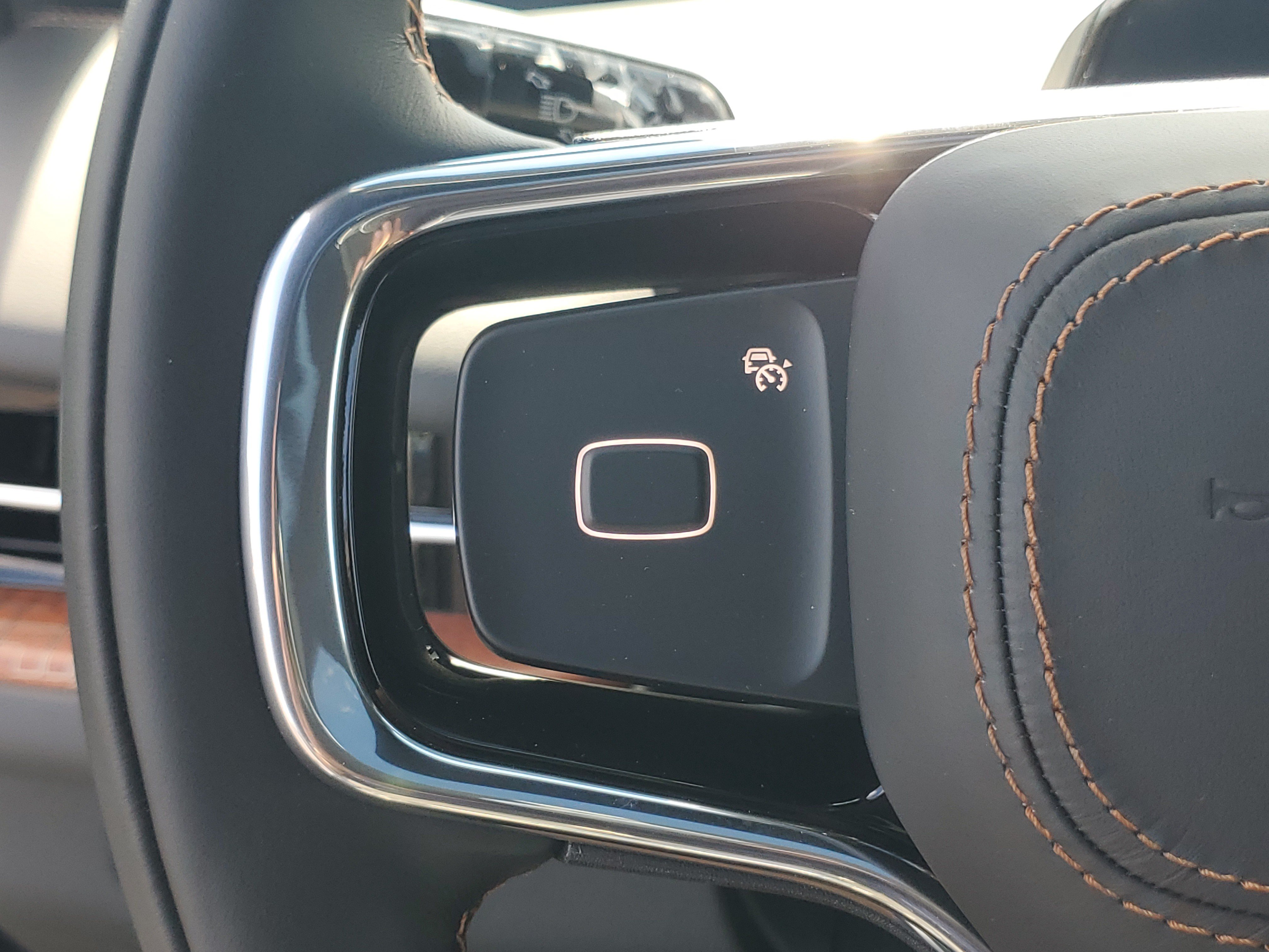 New 2026 Lincoln Navigator Black Label AWD/4WD image 17