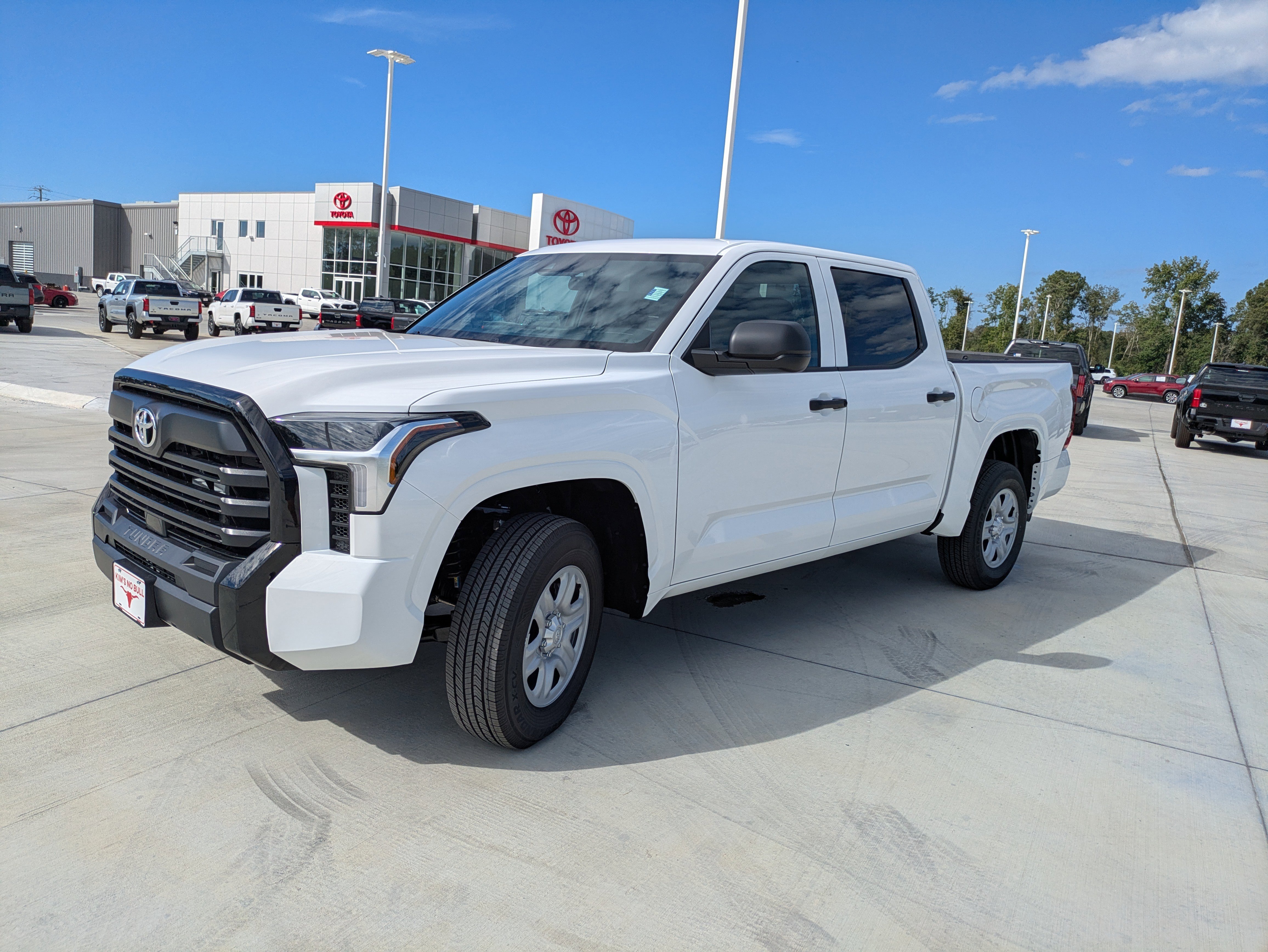 New 2026 Toyota Tundra SR image 3