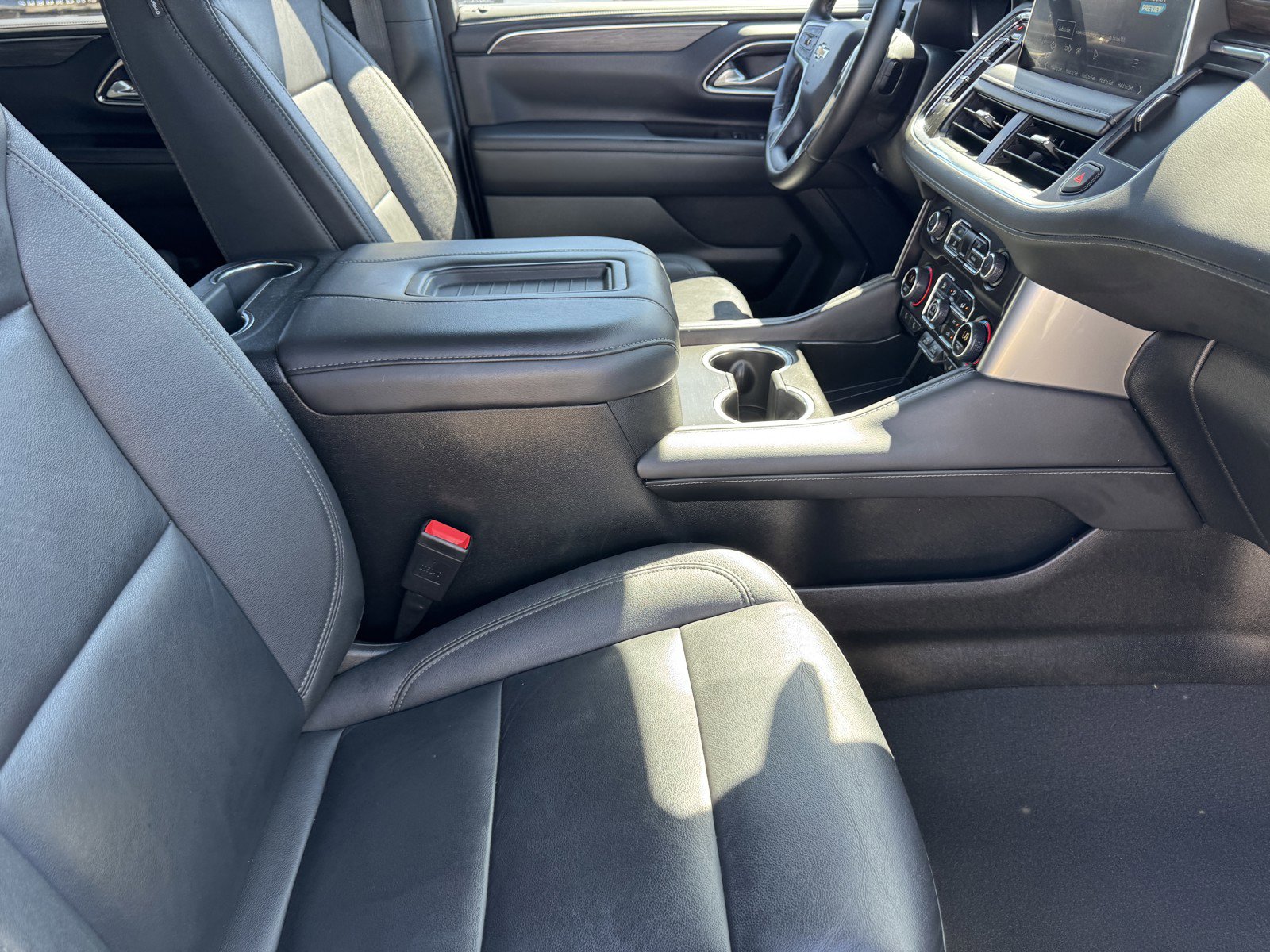 Used 2024 Chevrolet Tahoe LT image 8