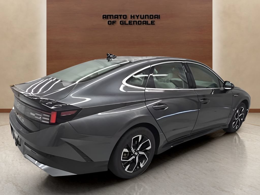 Certified 2025 Hyundai Sonata SEL FWD image 6