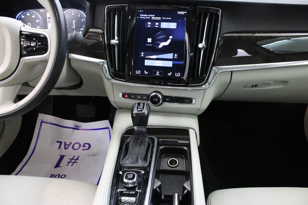 Used 2018 Volvo S90 T5 Momentum w/ Convenience Package image 24
