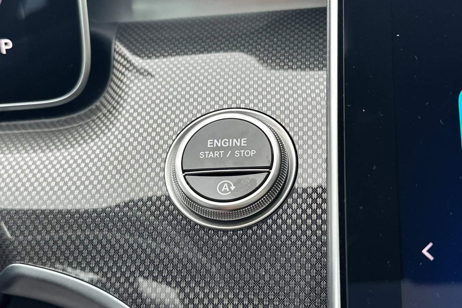 Certified 2025 Mercedes-Benz C 300 4MATIC Sedan image 21