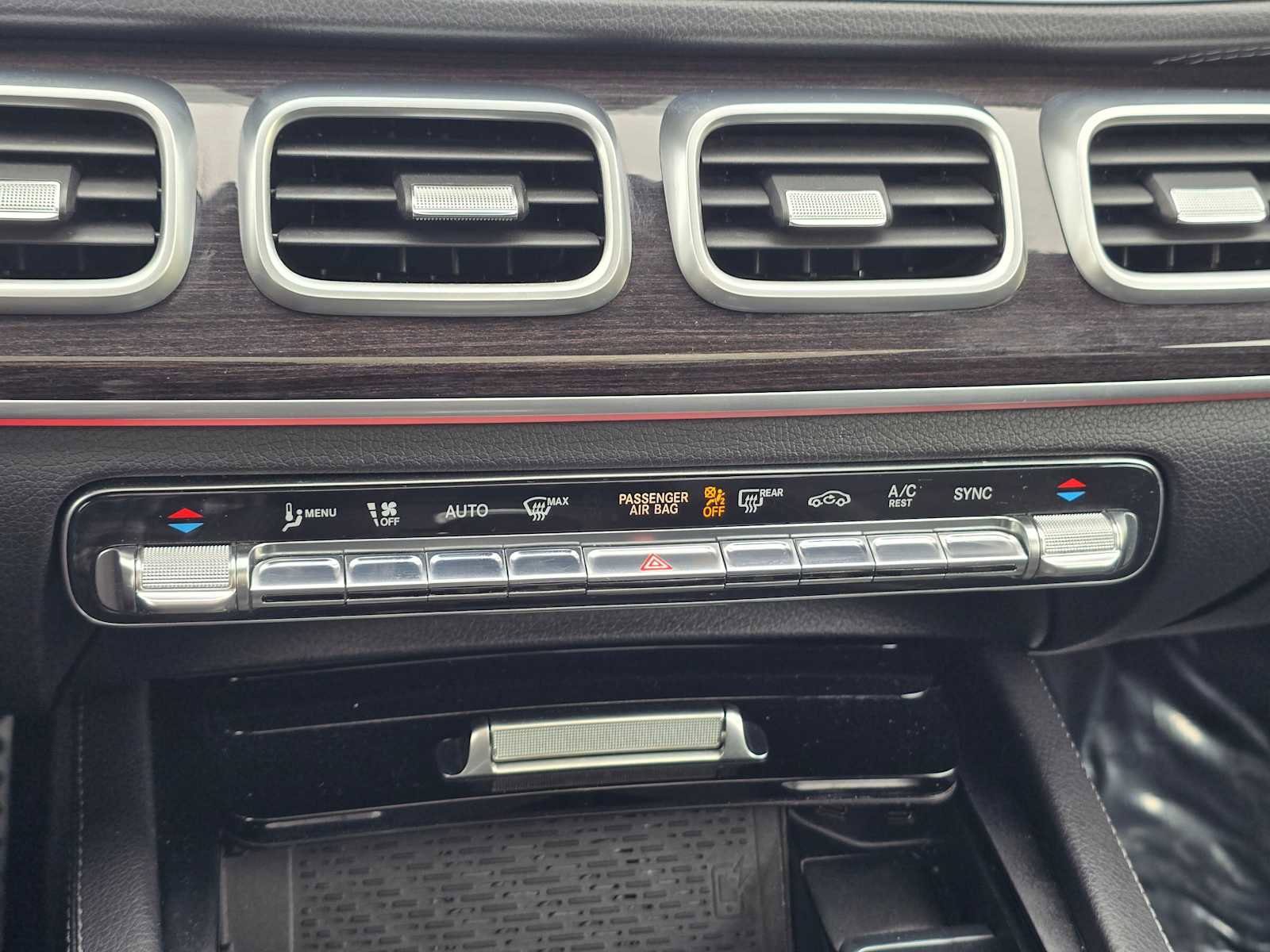 Used 2023 Mercedes-Benz GLS 580 4MATIC image 28