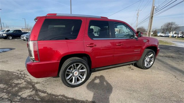 Used 2014 Cadillac Escalade Premium image 2
