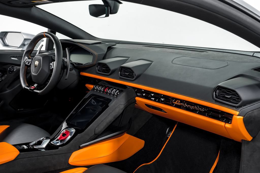 Used 2023 Lamborghini Huracan Tecnica RWD image 33