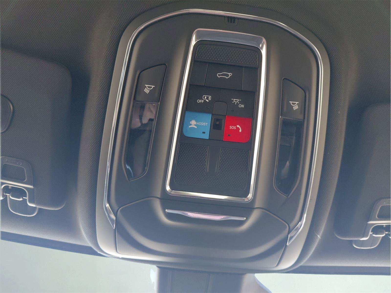 New 2025 Jeep Grand Cherokee L Limited image 29