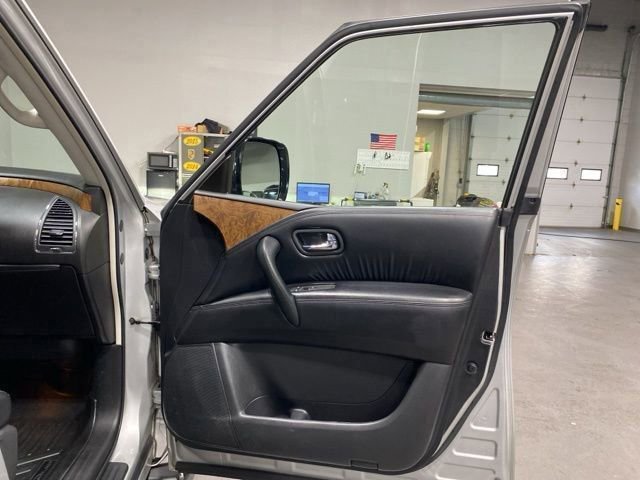 Used 2021 Nissan Armada SL w/ Captain's Chairs Package image 29