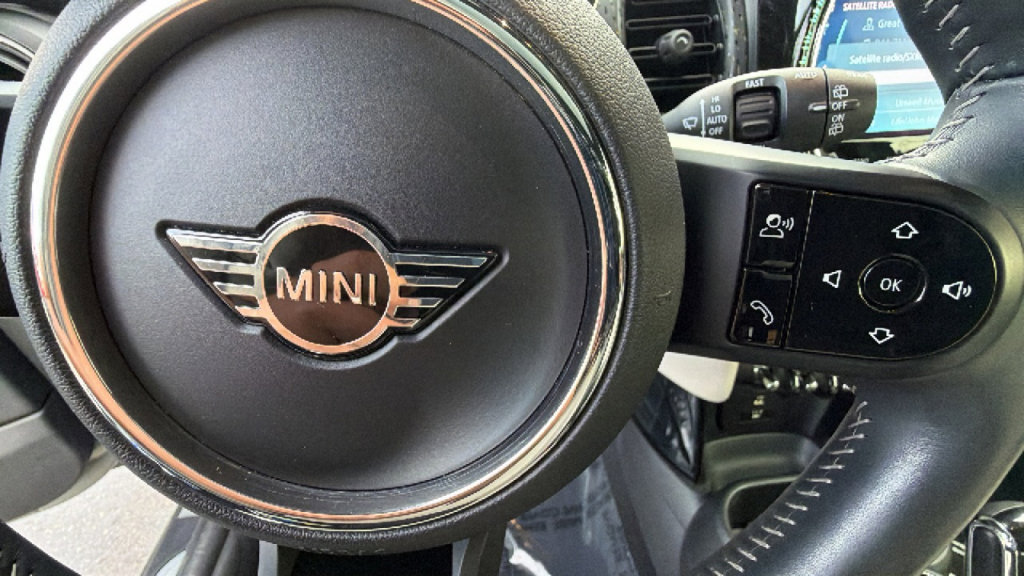 Used 2022 MINI Cooper SE FWD image 20