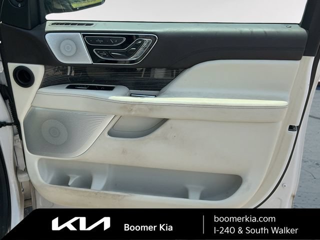 Used 2018 Lincoln Navigator L Black Label w/ Cargo Package AWD/4WD image 10