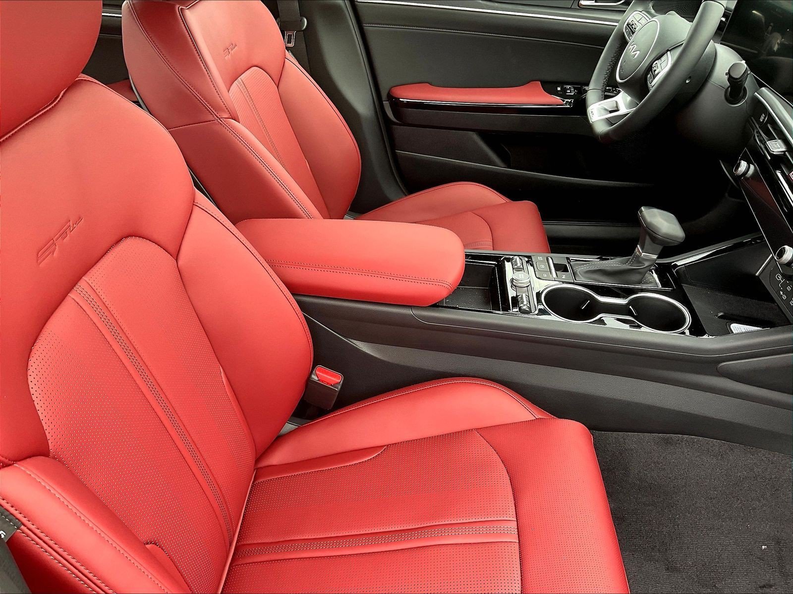 New 2027 Kia K5 GT-Line image 18