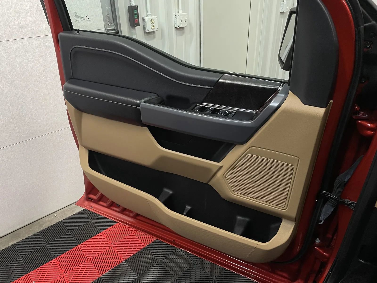 Used 2023 Ford F150 XLT w/ Equipment Group 301A Mid image 26