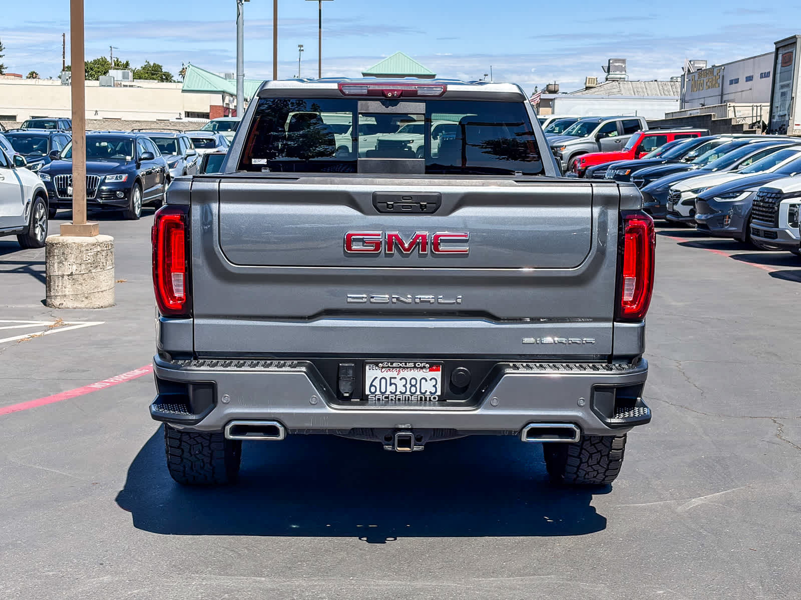 Used 2021 GMC Sierra 1500 Denali w/ Denali Ultimate Package AWD/4WD image 3