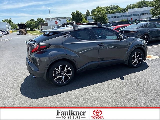 Used 2021 Toyota C-HR XLE FWD image 8