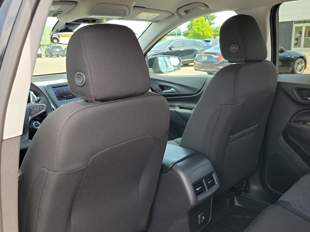 Used 2024 Chevrolet Equinox LT w/ LPO, Floor Liner Package FWD image 29