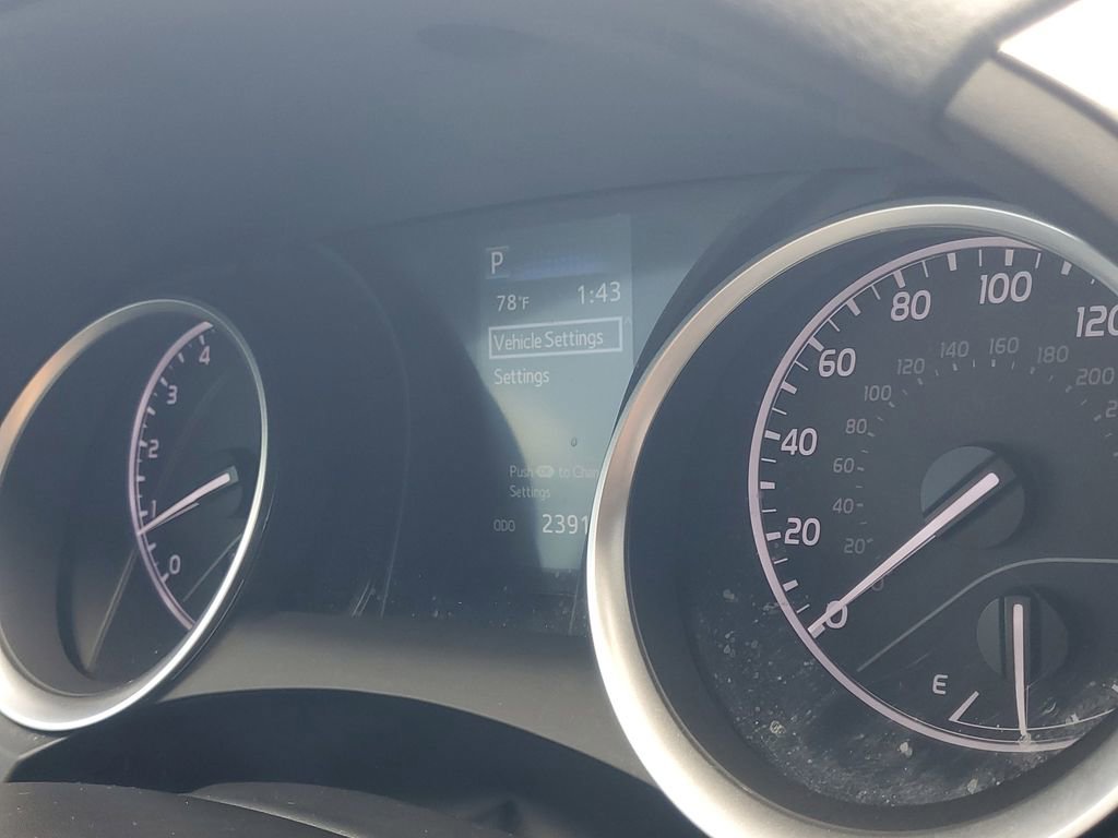 Used 2024 Toyota Camry LE FWD image 22