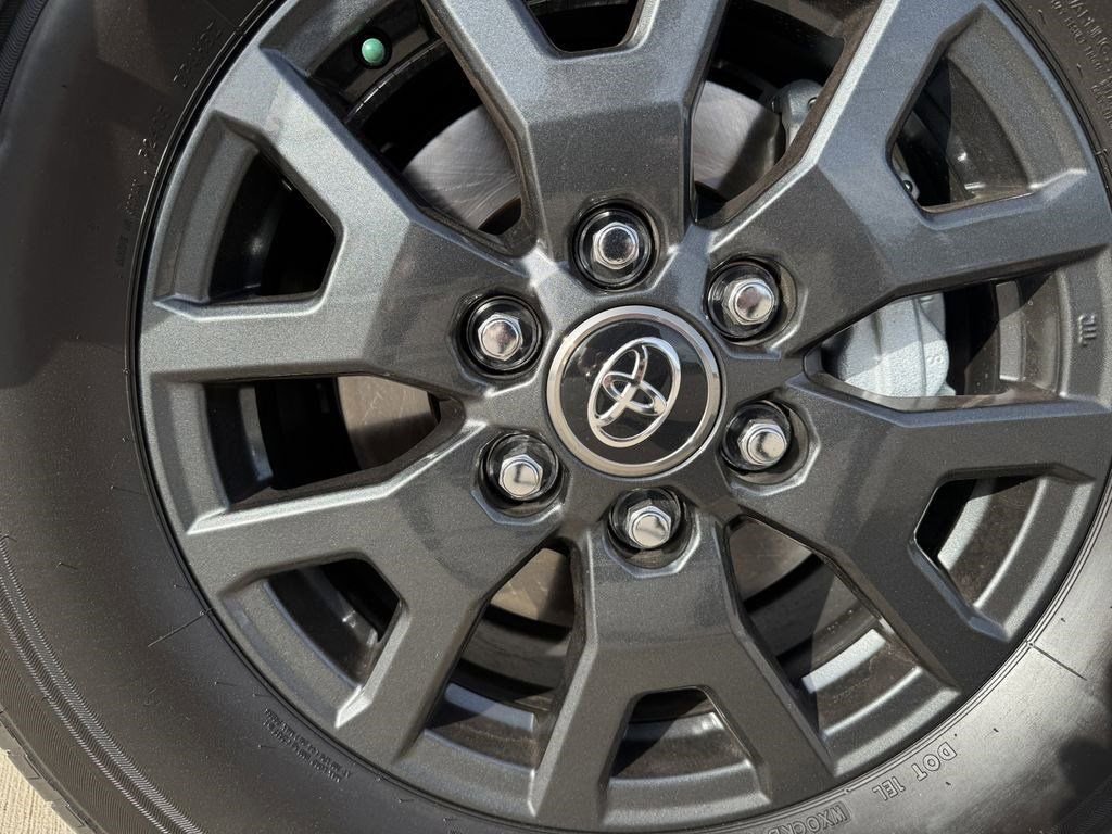 Used 2026 Toyota 4Runner SR5 image 9