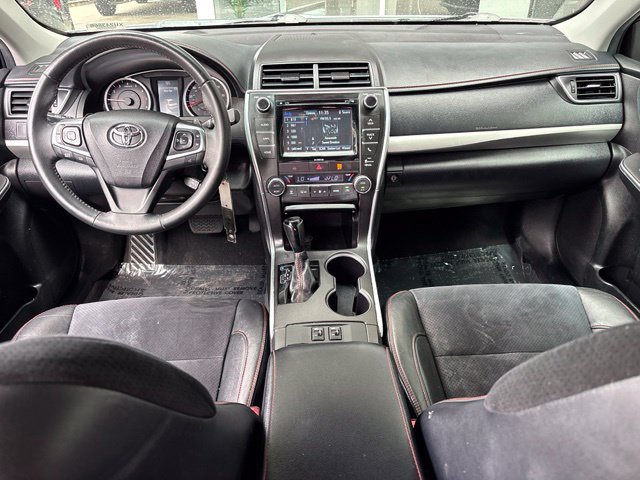 Used 2016 Toyota Camry XSE w/ Moonroof Package FWD image 10