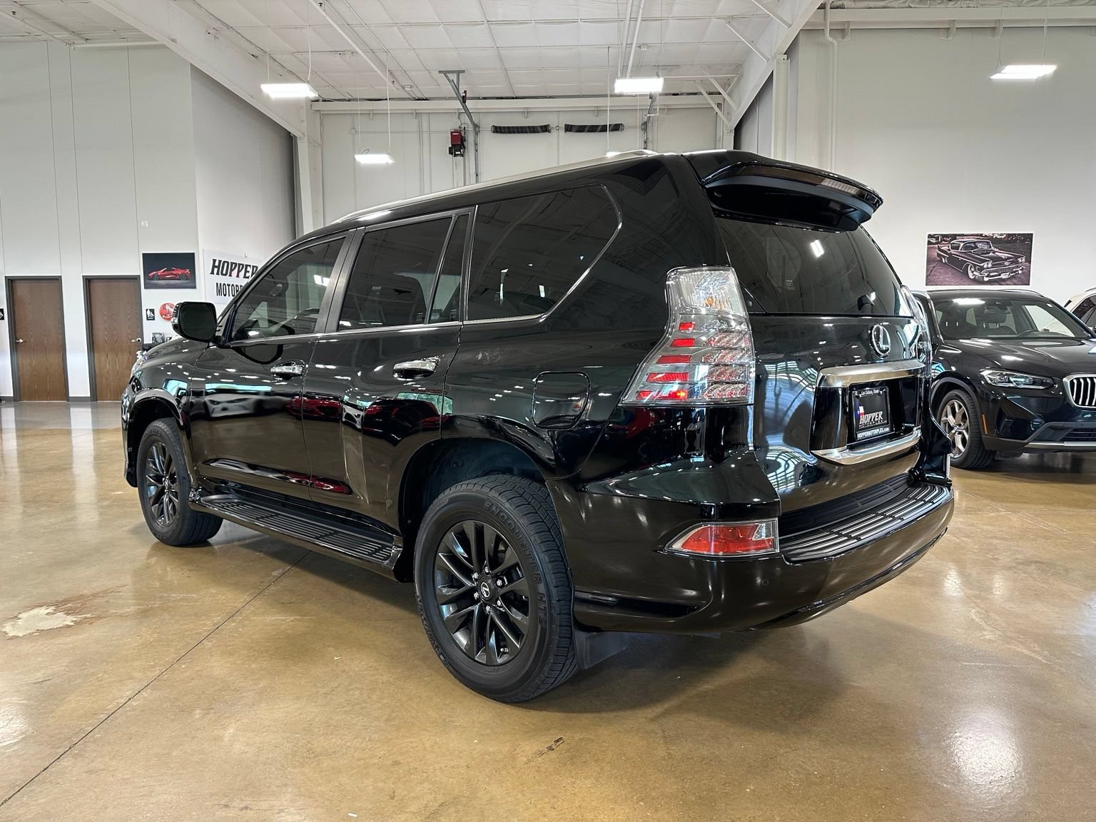 Used 2021 Lexus GX 460 Premium w/ Premium Package AWD/4WD image 5