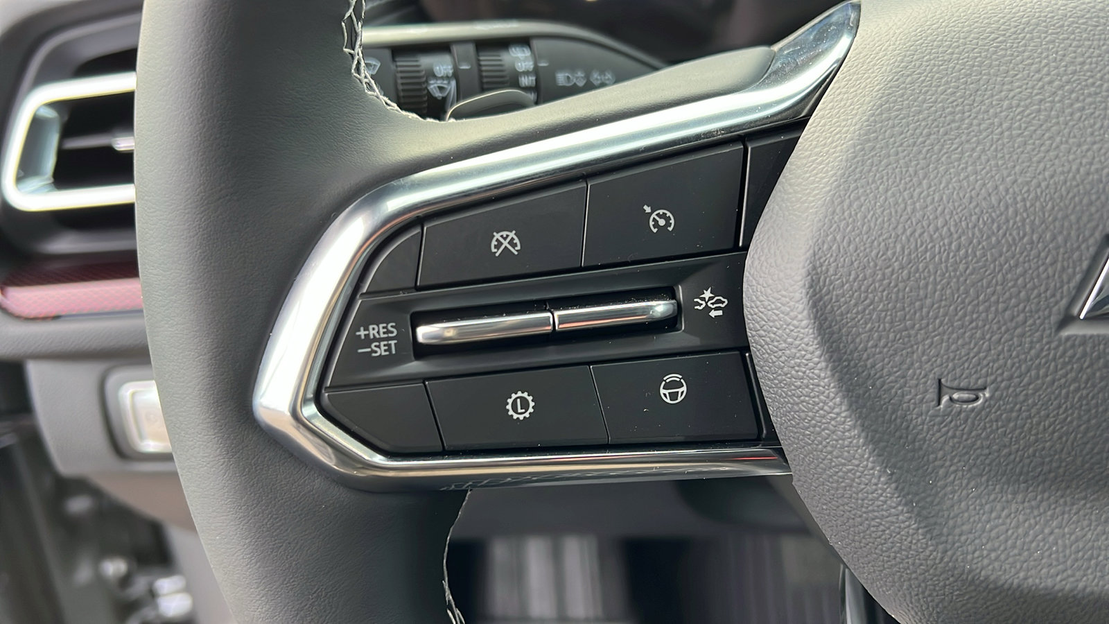 New 2026 Chevrolet Traverse Z71 image 29