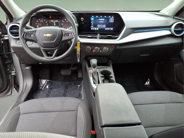 Used 2024 Chevrolet Trax LS w/ LS Convenience Package image 13