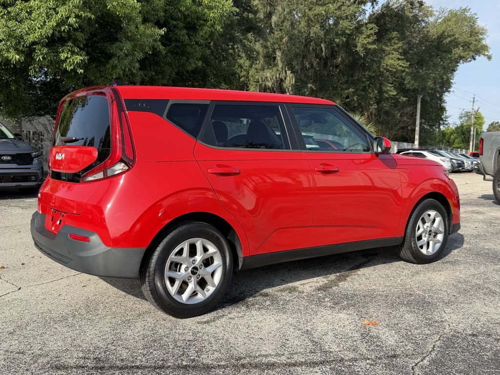 Certified 2022 Kia Soul S FWD image 5